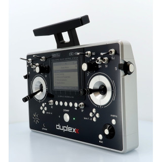 Vysielač JETI DUPLEX DC-16 II – strieborný lakovaný Vysielač JETI DUPLEX DC-16 II – strieborný lakovaný