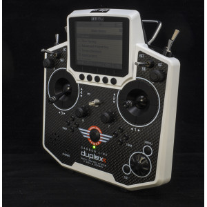 Vysielač JETI DUPLEX DS-12 Carbon – biely (Special Edition 2024) Vysielač JETI DUPLEX DS-12 Carbon – biely (Special Edition 2024)